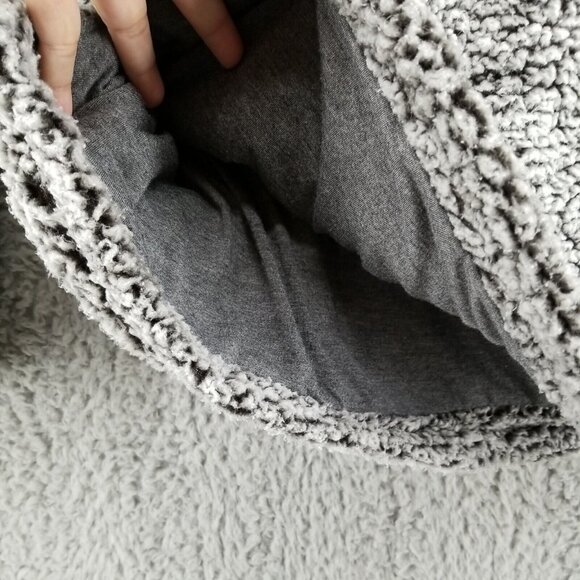 Thread & Supply Shirt Womens Medium Gray Teddy Bear Fleece 1/4 Zip Pullover - Picture 2 of 7